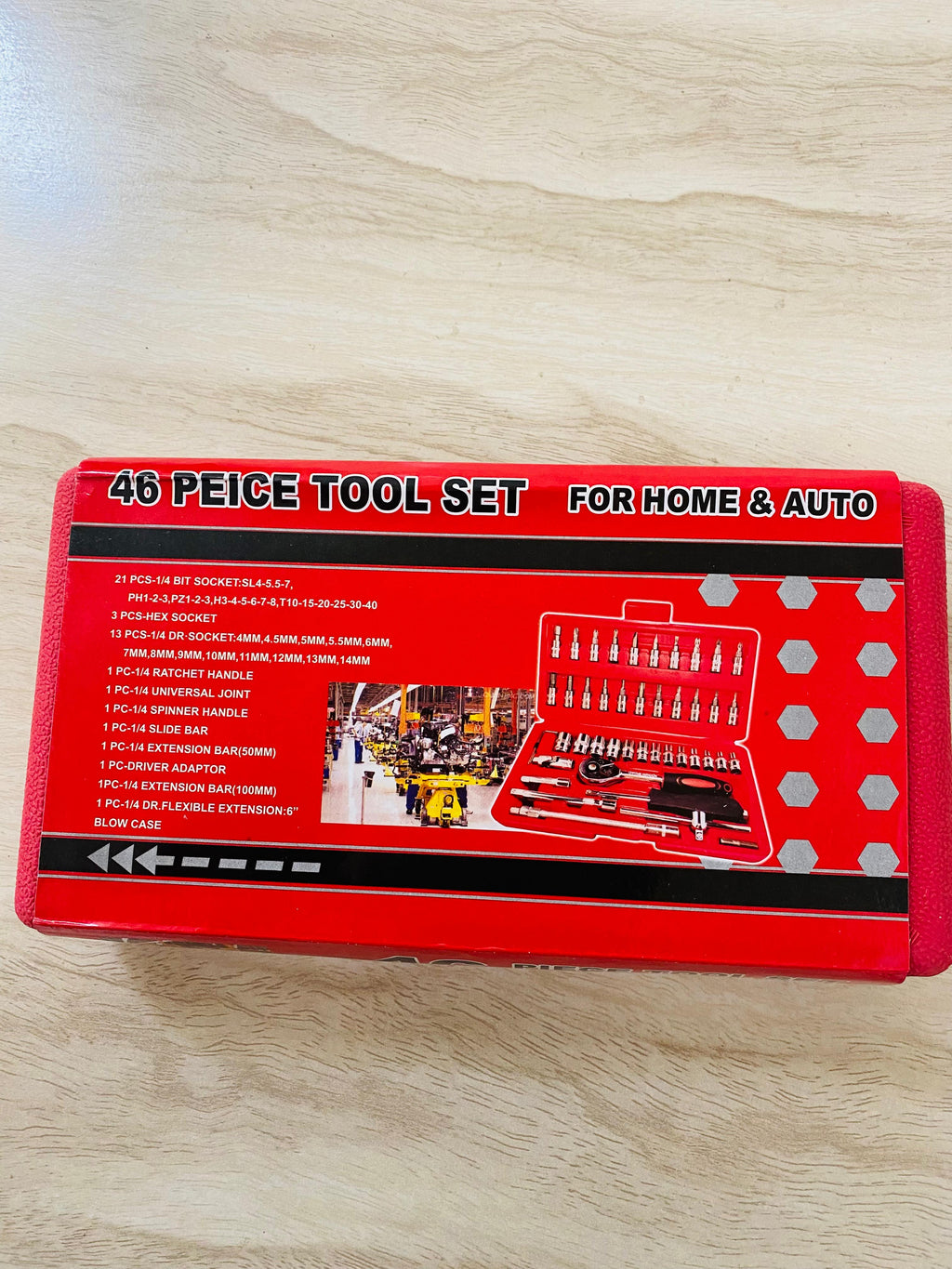 46 pcs Socket Wrench Set 1/4"Drive Metric Mechanic Tools Kit Bit Ratchet Sockets with Extension Bar for Automotive, Car, Bike, Household and Auto Repairing with Storage Case