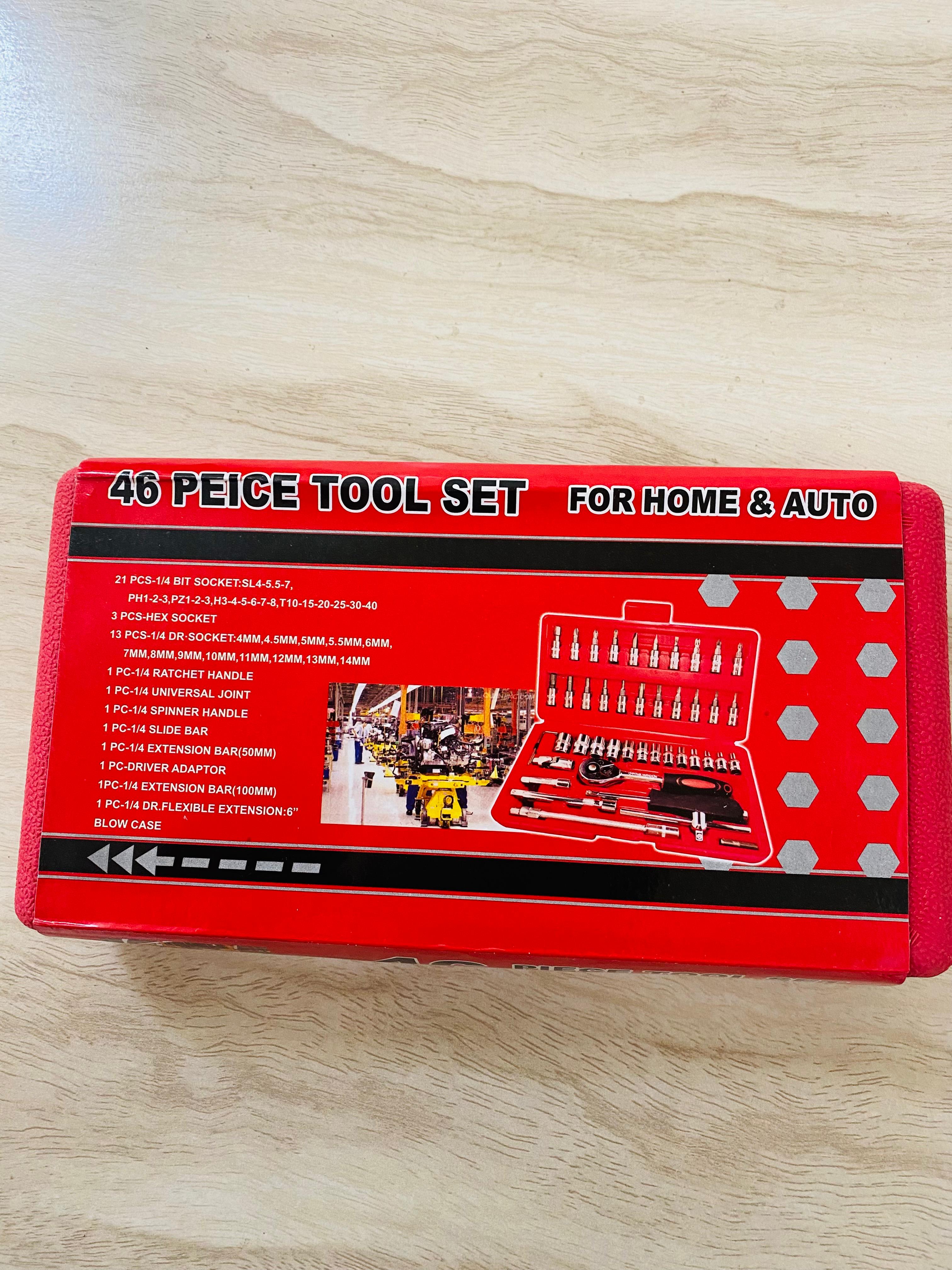 46 pcs Socket Wrench Set 1/4"Drive Metric Mechanic Tools Kit Bit Ratchet Sockets with Extension Bar for Automotive, Car, Bike, Household and Auto Repairing with Storage Case