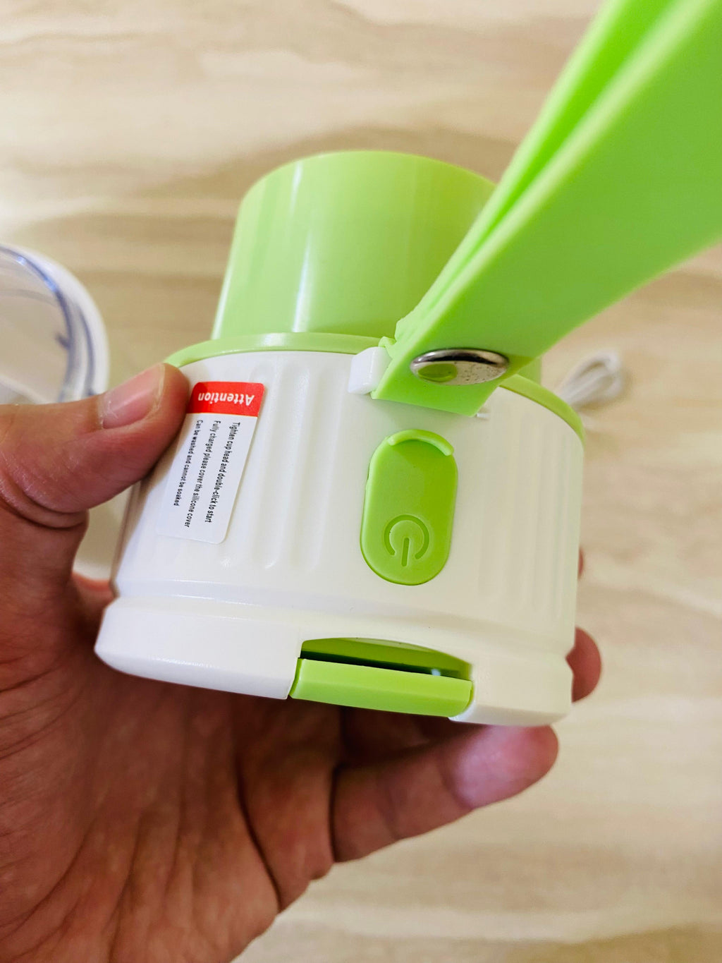 Rechargeable juicer blender with 8 blades