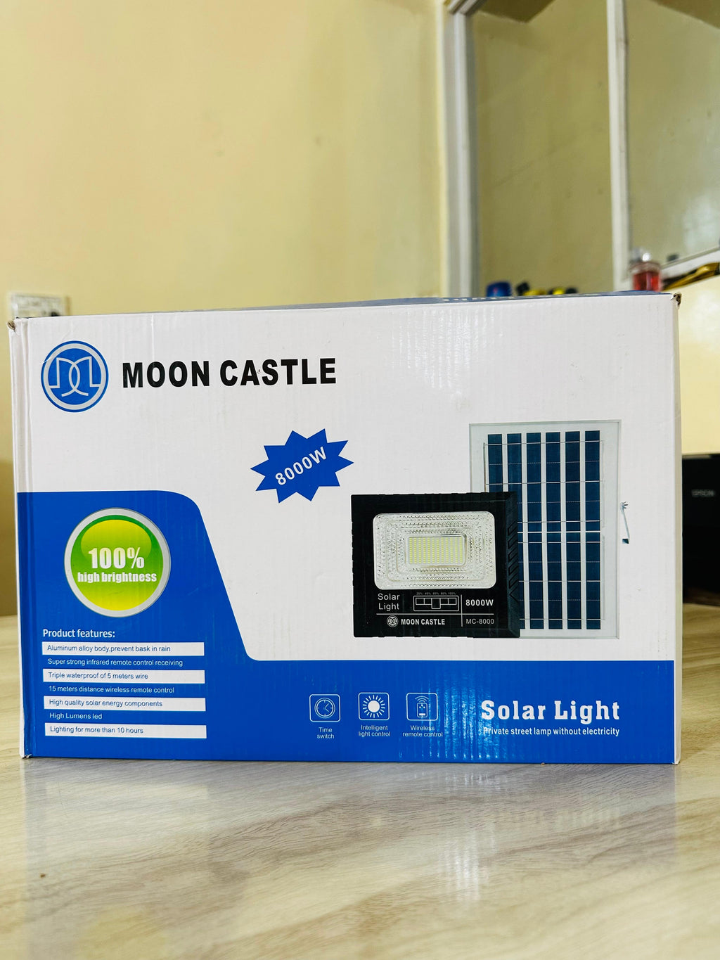 Solar Rechargeable Split light with 5 meter long wire and solar plate