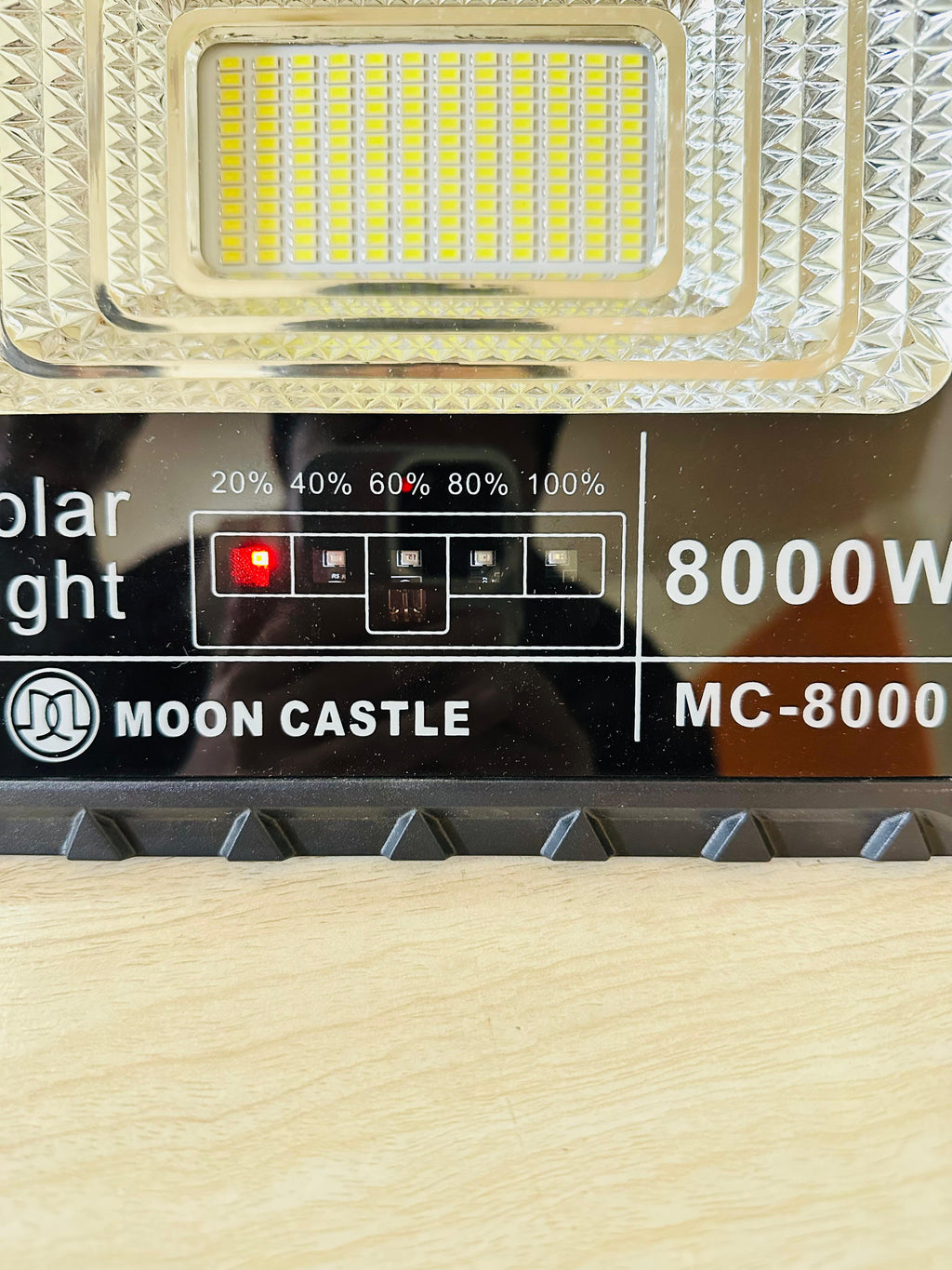 Solar Rechargeable Split light with 5 meter long wire and solar plate