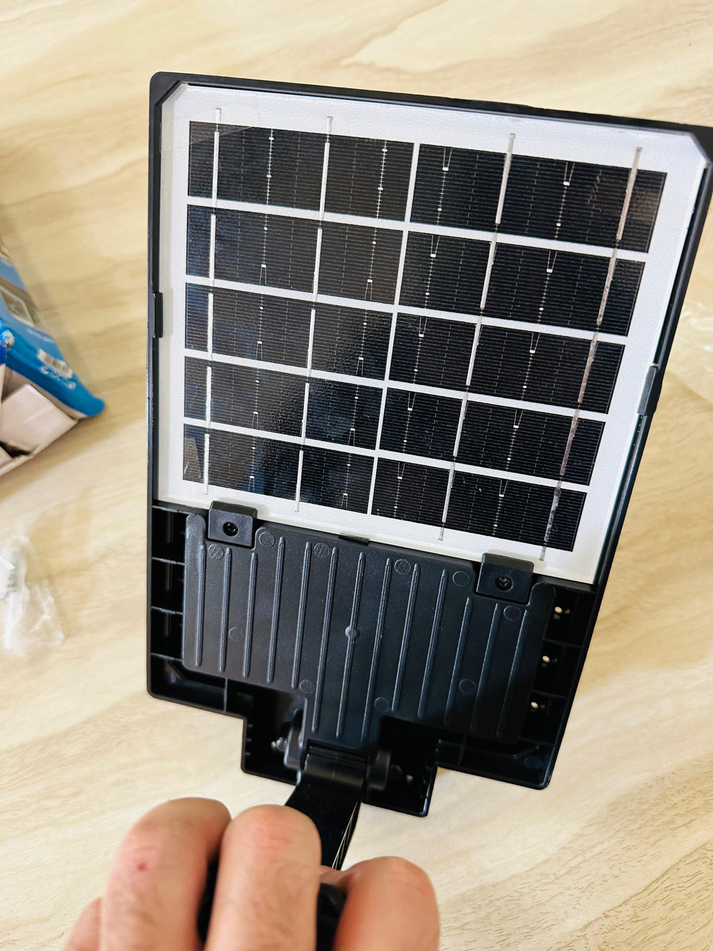 Solar rechargeable Street light , Sensor option and Remote Control