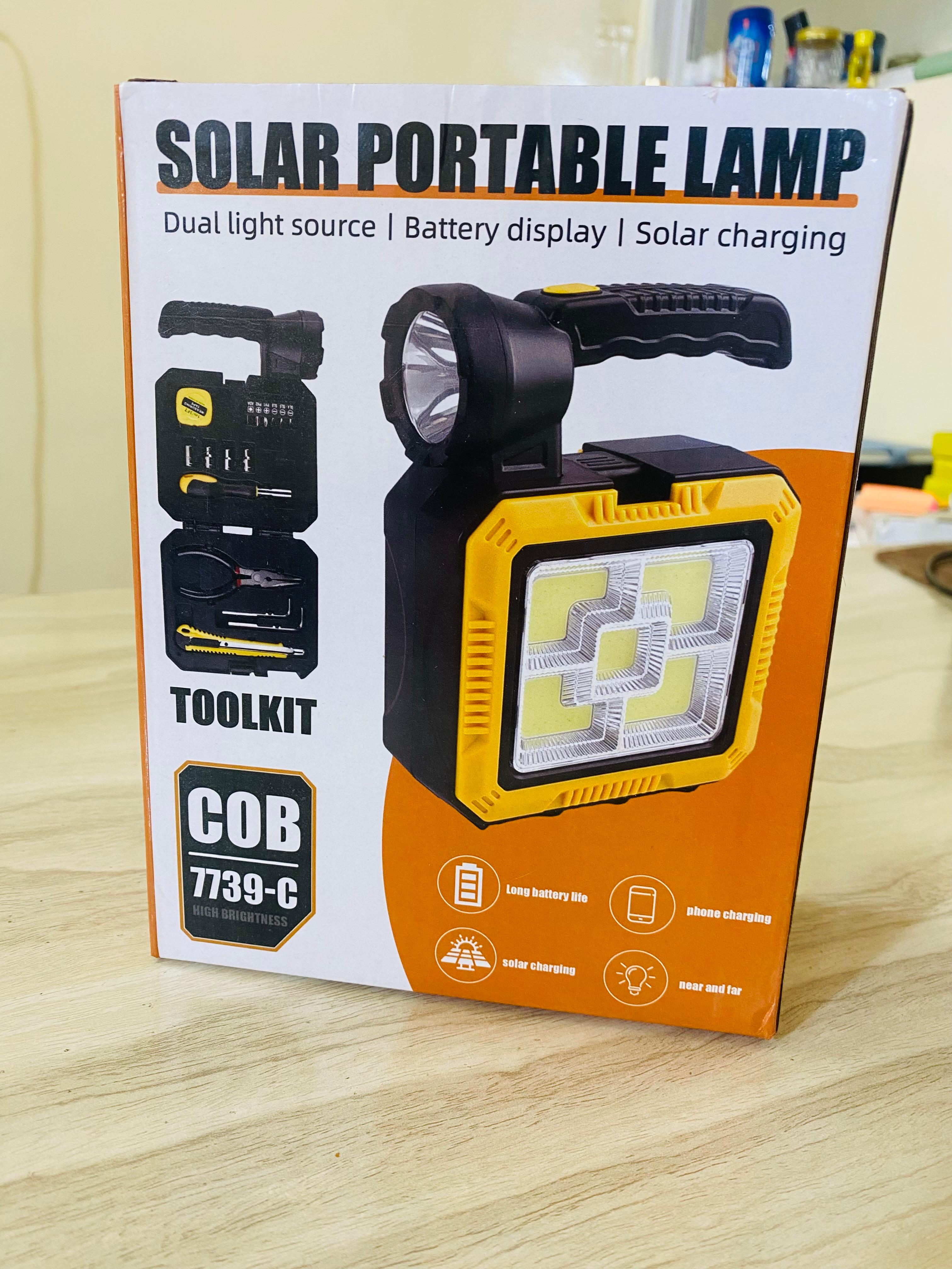 Solar Portable Lamp with Toolkit - Lot Imported