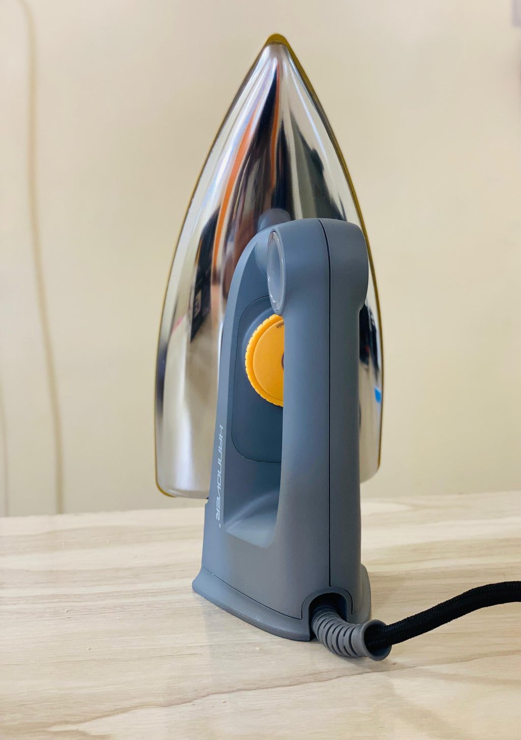 Hannover Germany iron 400 watt Travel Iron Dry iron