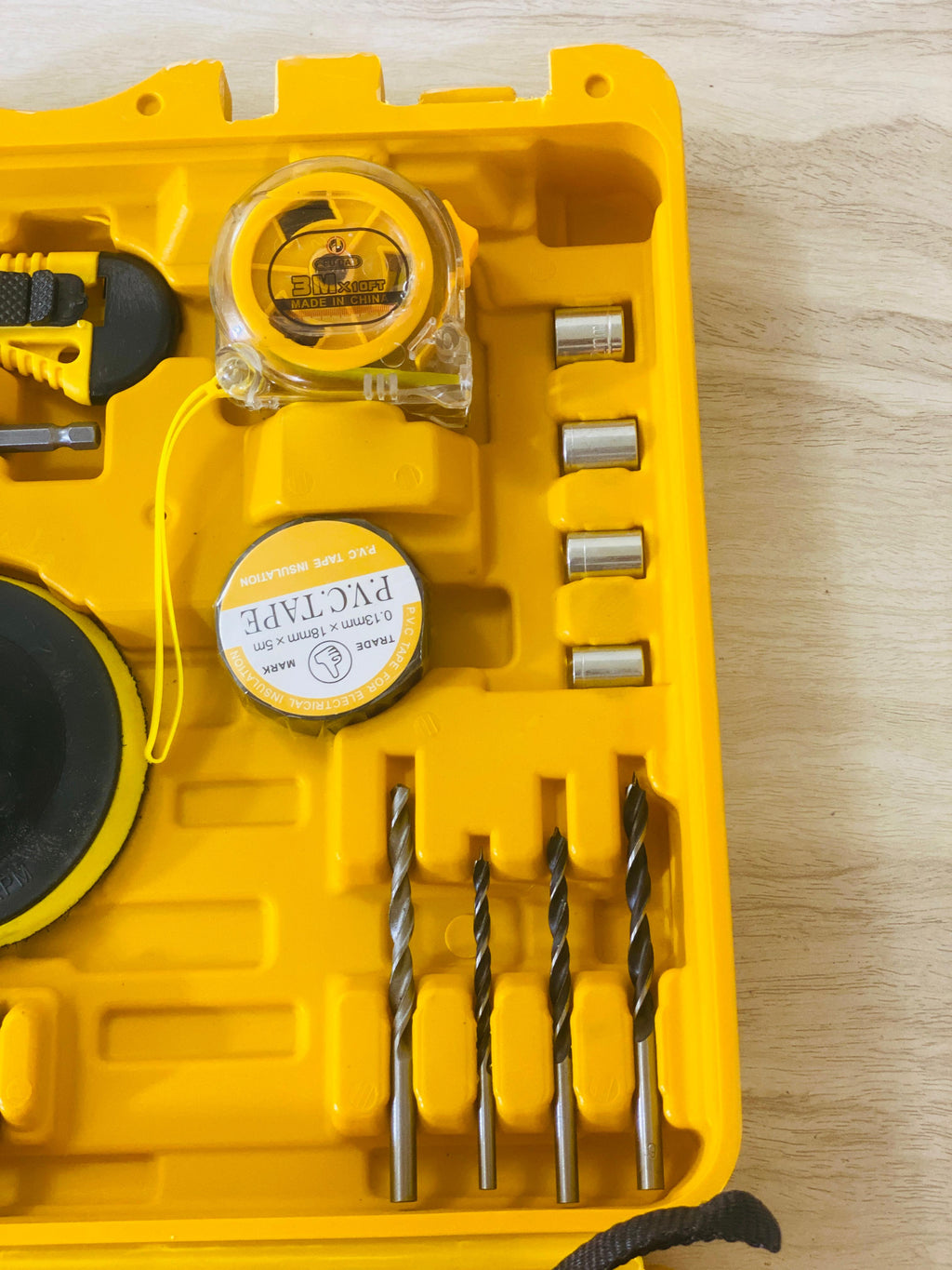 DEWALT Multi-Piece Cordless Drill Kit with Car Polisher
