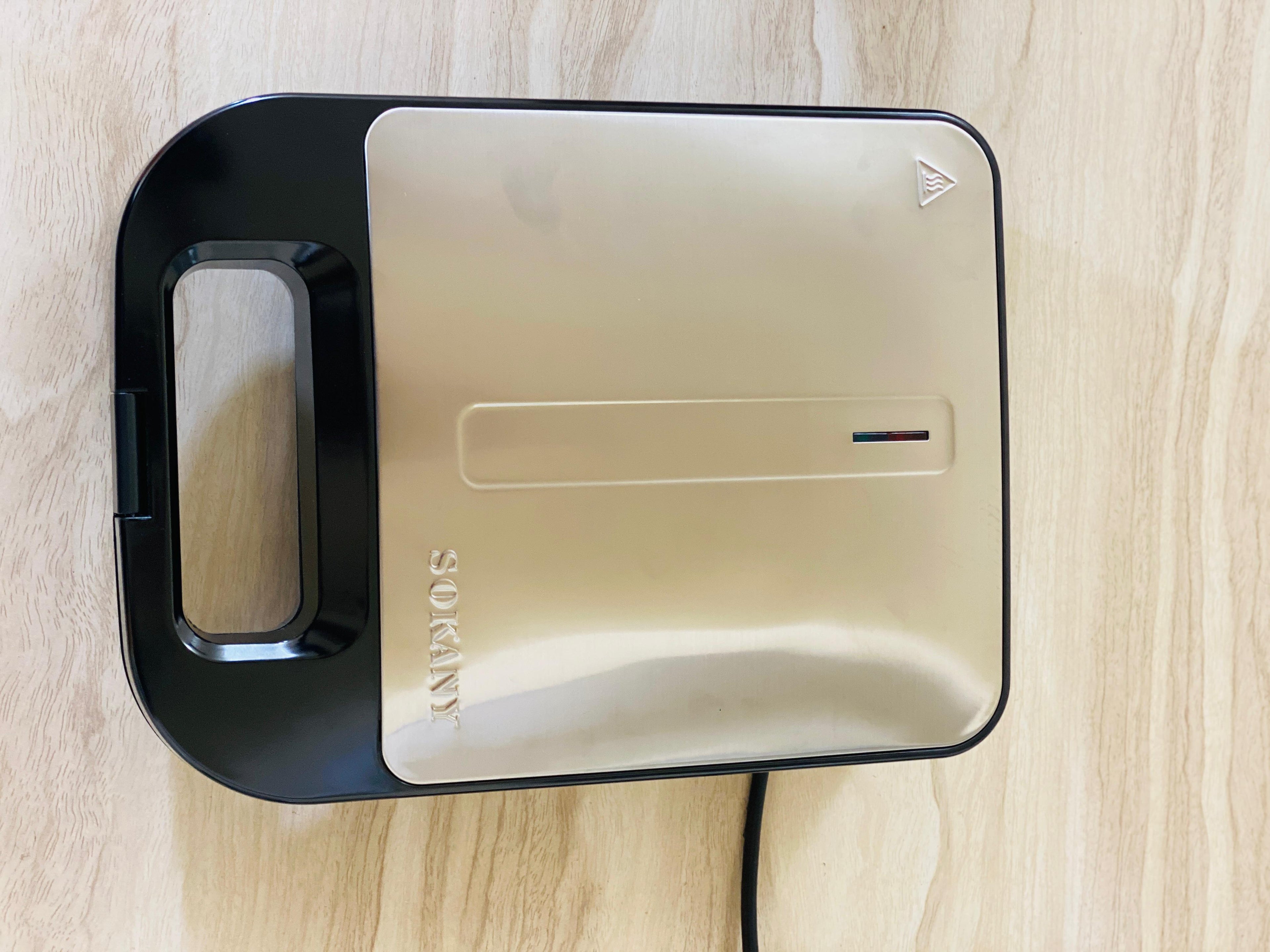 SOKANY SK-08102 Sandich Maker With Non-Stick Coated Heating