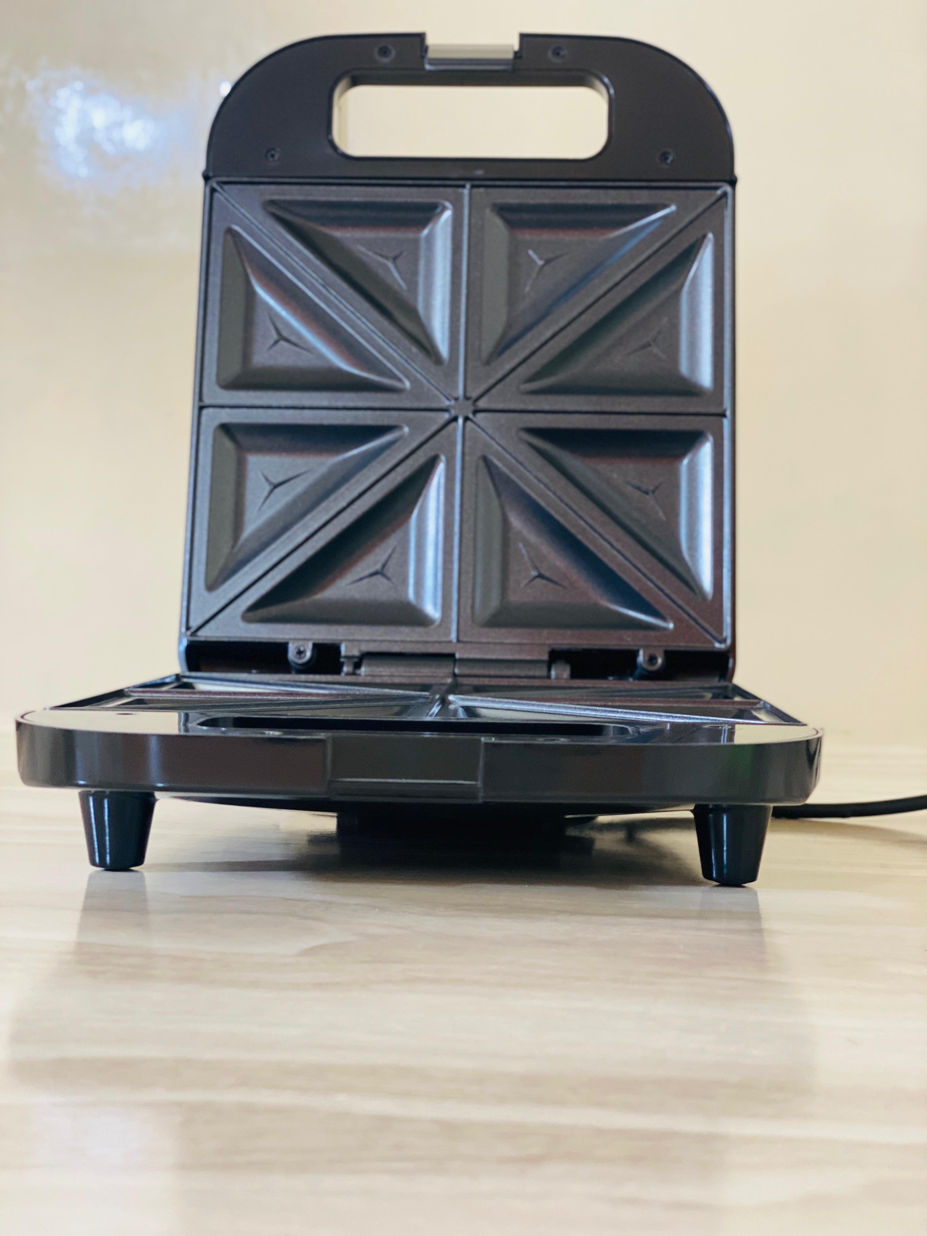 SOKANY SK-08102 Sandich Maker With Non-Stick Coated Heating