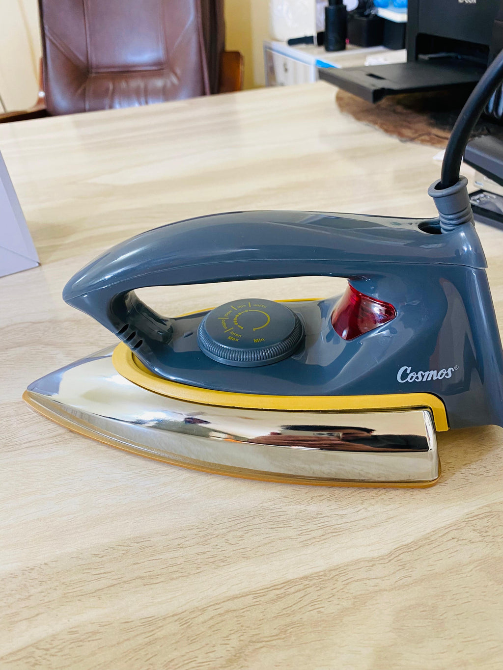 Lot imported Cosmos Dry iron 400watt