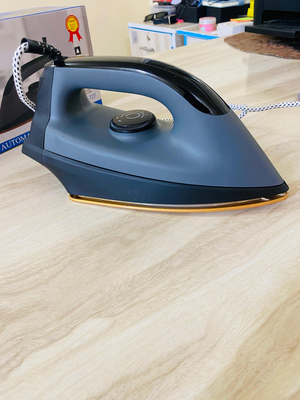 ORVICA Automatic Dry Iron, Orvica Non-Stick Dry Iron