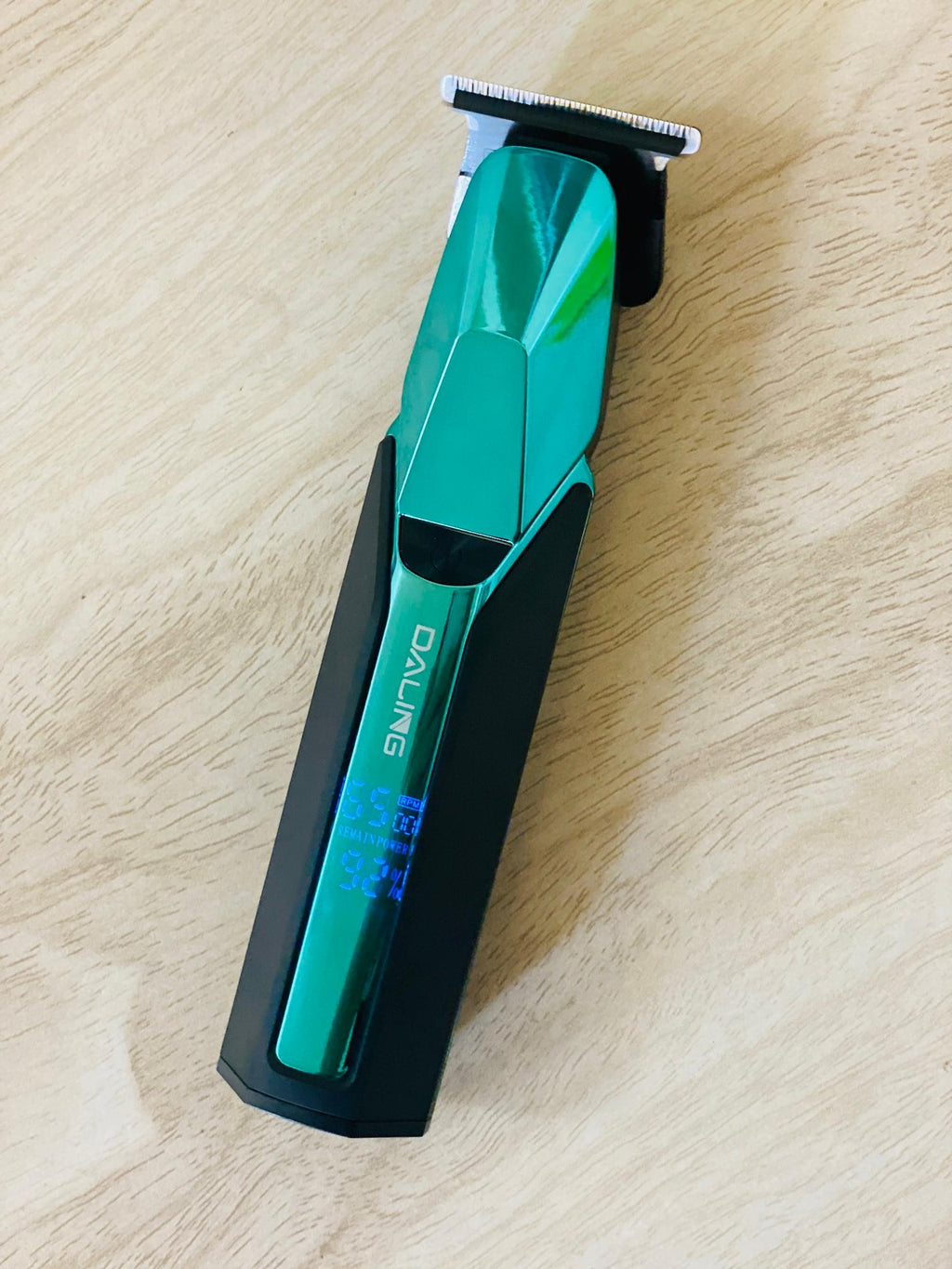 Daling Shaver DL-0078 Body Hair Cutting Machine Cordless Shaver Trimmers Barber Professional Hair Clipper Equipment