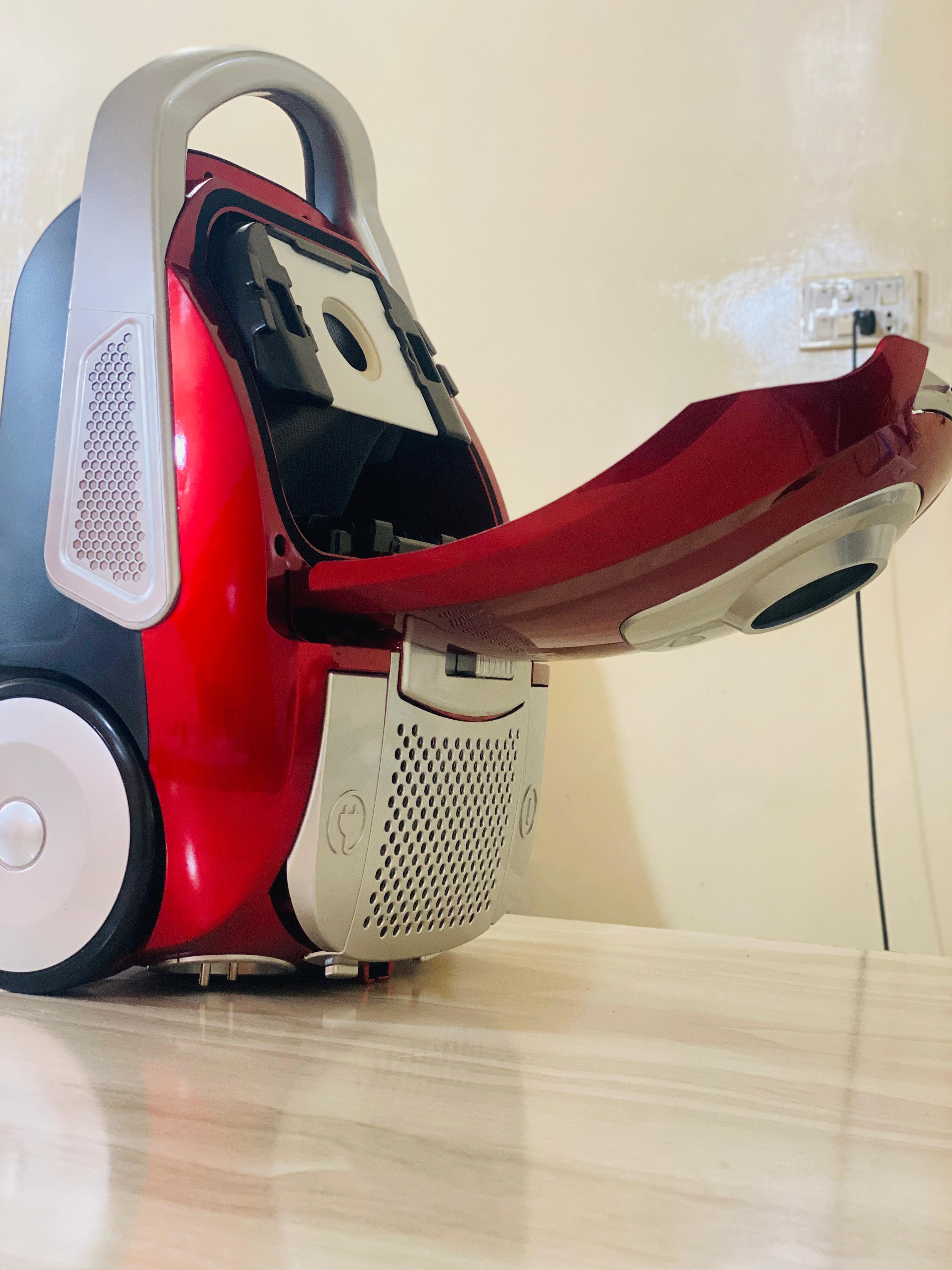 Kolax 2000W Vacuum Cleaner 4L-752803