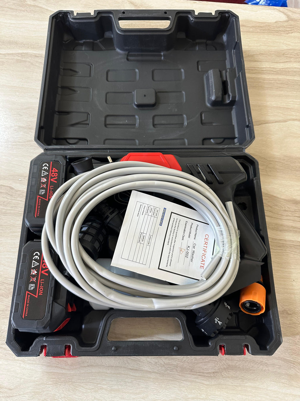 Rechargeable pressure washer 48v 2 batteries