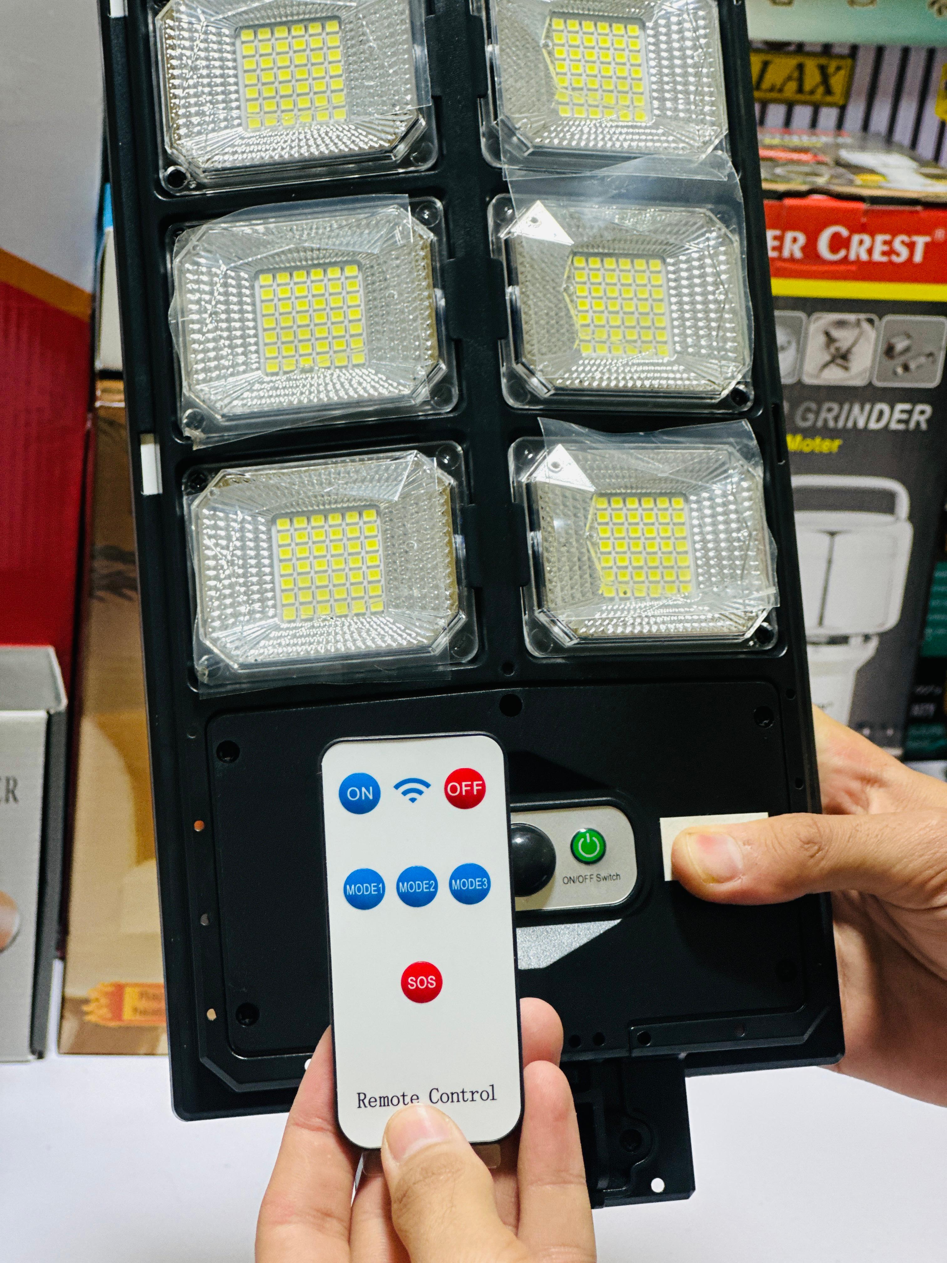 200W Solar Sensor Street Light | 8 Leds | IP 65 protected