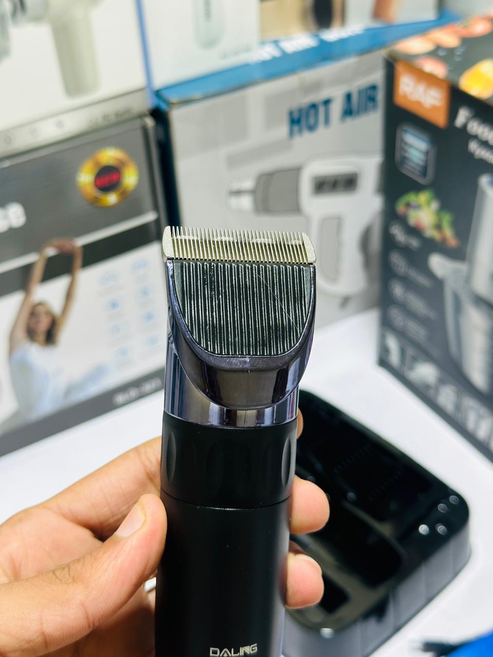 Pet clipper | Rechargeable Pet Clipper | Ceramic Blades | Type C | Size Adjustment | 4 combs