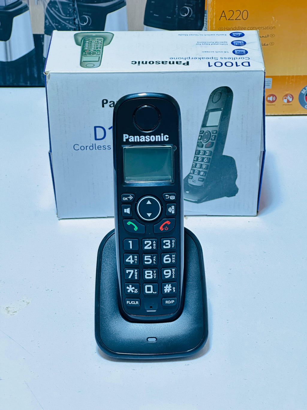 Panasonic D1001  cordless speaker phone with  Digital Cordless Telephone