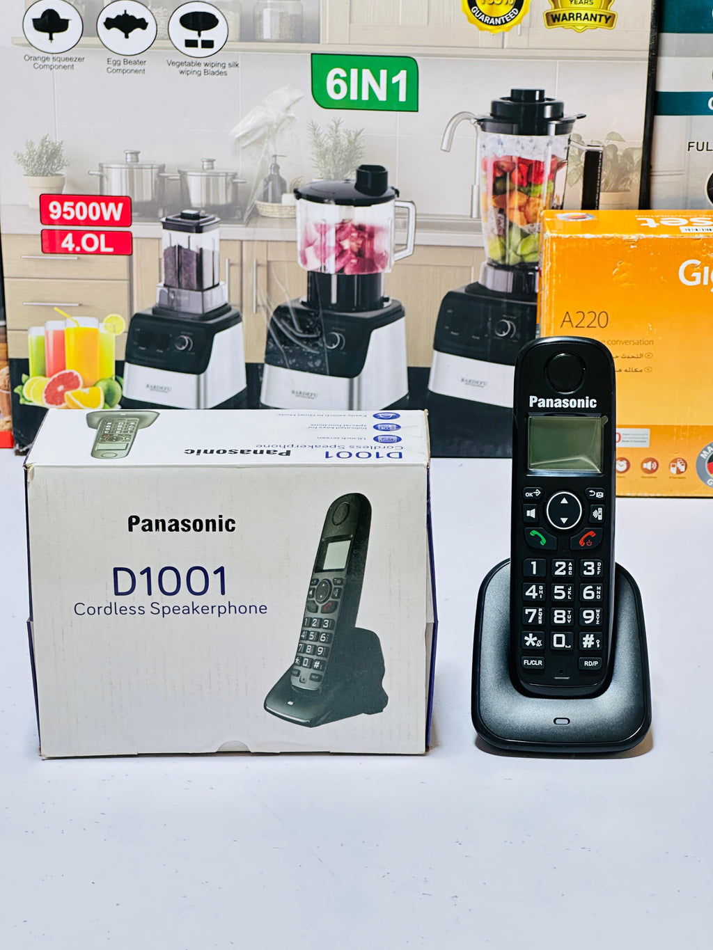 Panasonic D1001  cordless speaker phone with  Digital Cordless Telephone