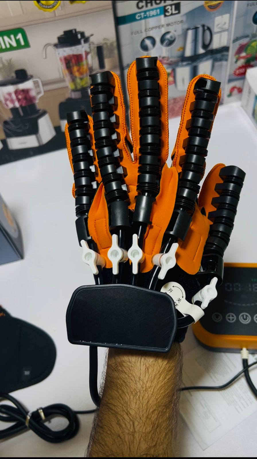 Hand Function  Rehabilitation Robot Gloves, Hand Dysfunction Patient Training Device Stroke Hemiplegia, Finger Exerciser Hand Strengthener Finger Orthosis for Relief Cramps