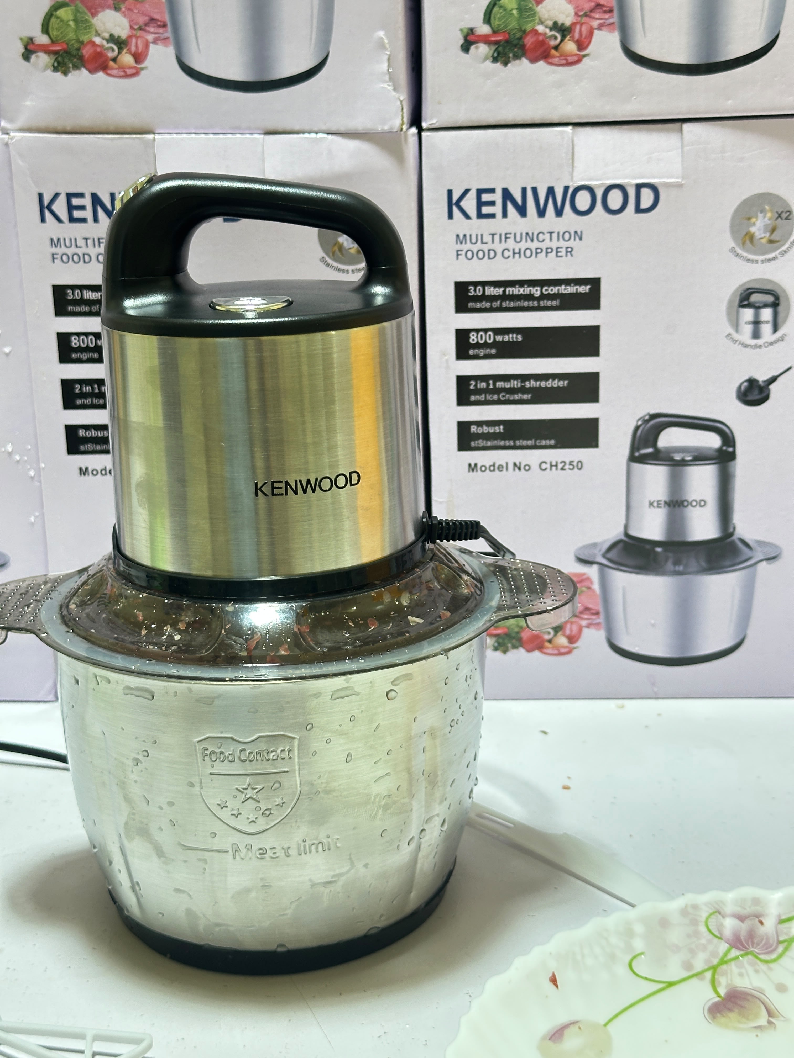 Kenwood 3L Electric Meat Chopper – Powerful 3-Speed Grinder with Egg Beater