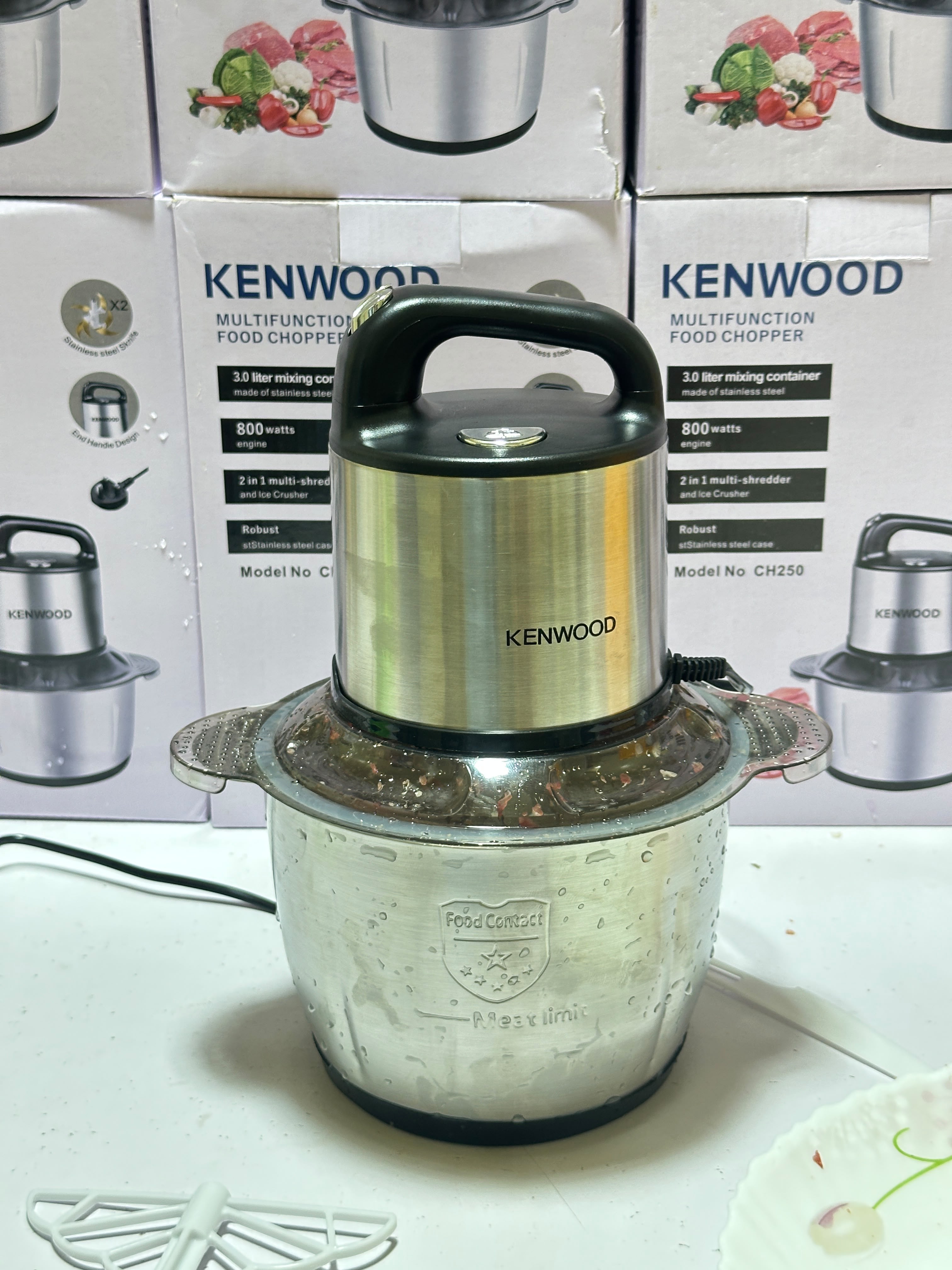 Kenwood 3L Electric Meat Chopper – Powerful 3-Speed Grinder with Egg Beater