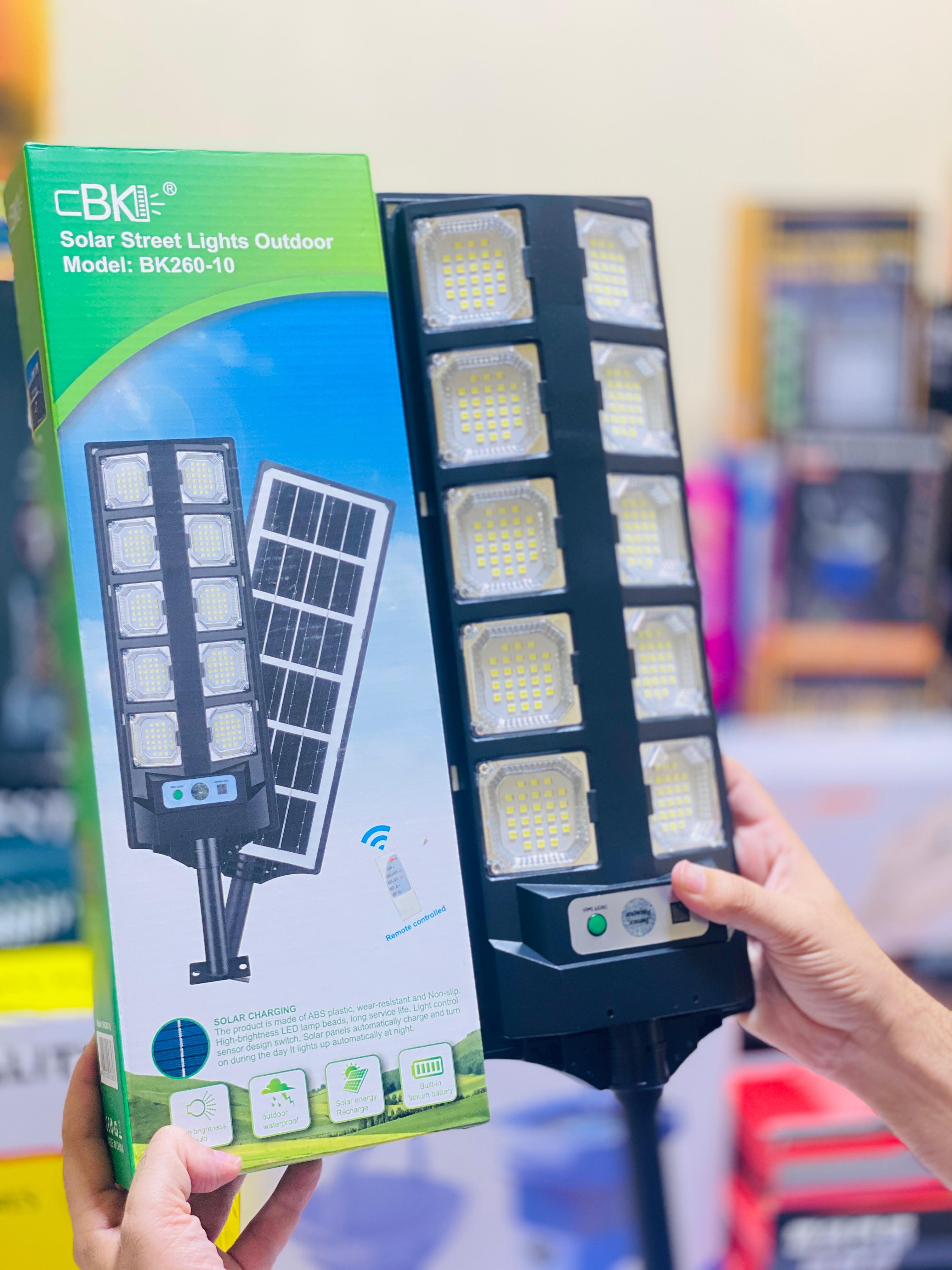 10 Cob Led Sensor Solar Light - Remote control - Rechargeable